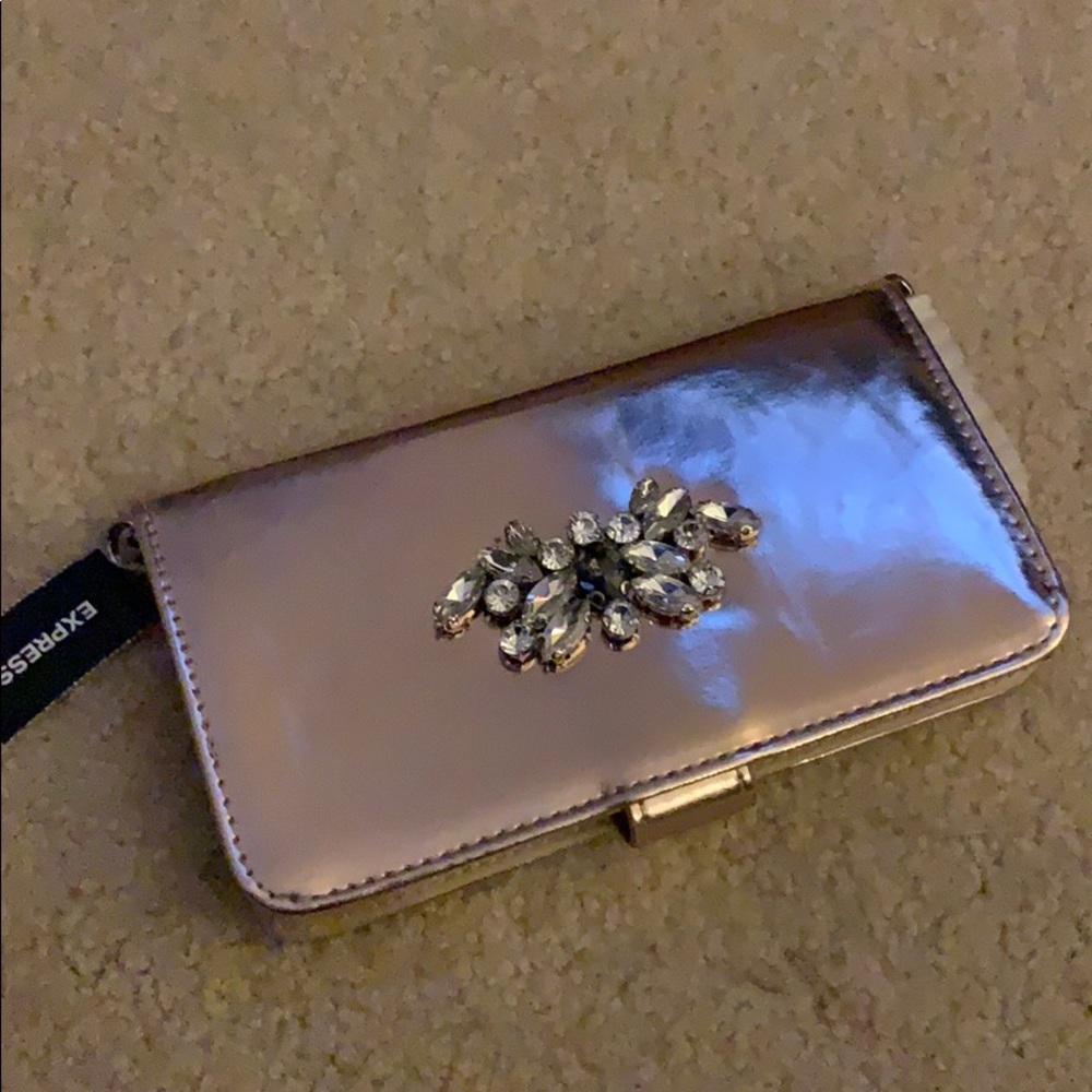 Express clutch